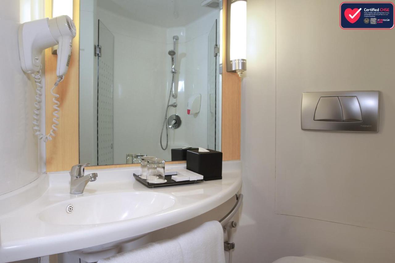 Swiss-Belinn Cawang Jakarta Kültér fotó